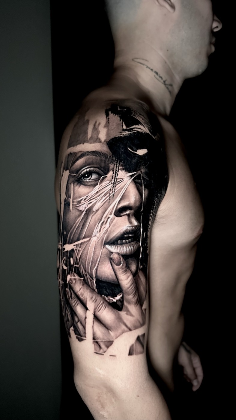 Black and grey tattoo by Rafael Cassaro